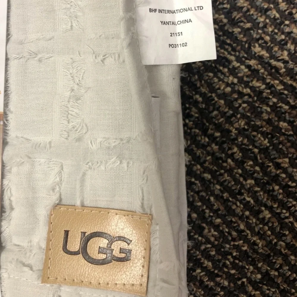 UGG Blink Shower Curtain 72”x72” 100% Cotton & Certified OEKO-TEK NEW!
